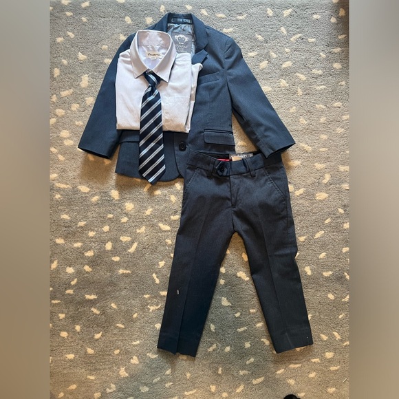 APPAMAN Boys Mod Suit and shirt. EUC. Sz 3T - Picture 2 of 10